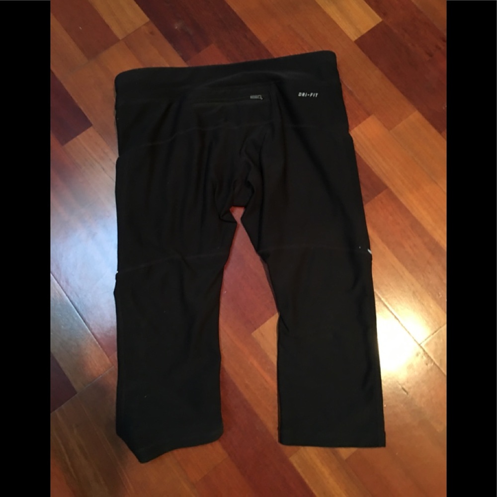 NIKE DRI FIT RUNNING CAPRIS - Picture 4 of 4
